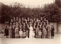 Photo n°28: Mariage de Gilbert RAYON et Denise LEMOINE - (Saint-Aubin-de-Locquenay / Octobre 1957) - Source: Patrice RAYON
